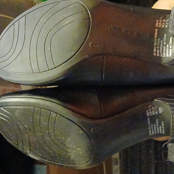Women's Heels Size 9 - Picture 3 of 4